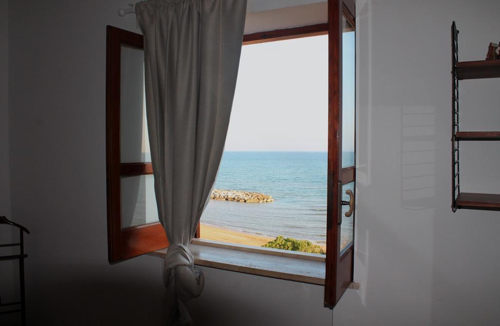 Villa Eva Sul Mare Area "A" Pozzallo Δωμάτιο φωτογραφία