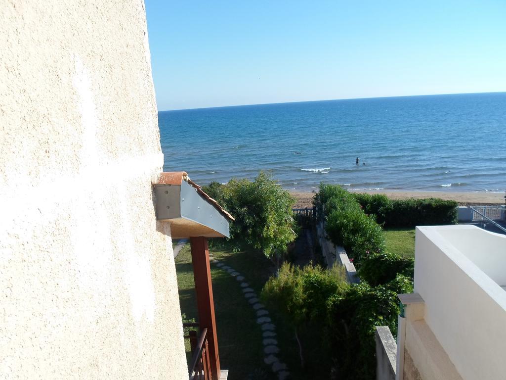 Villa Eva Sul Mare Area "A" Pozzallo Δωμάτιο φωτογραφία